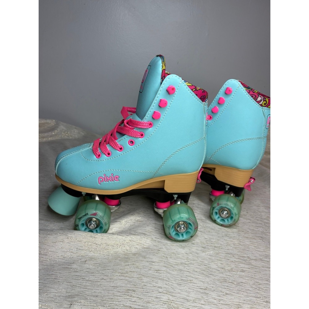 Pixi Mint Blue Roller Skates with Pink Accents